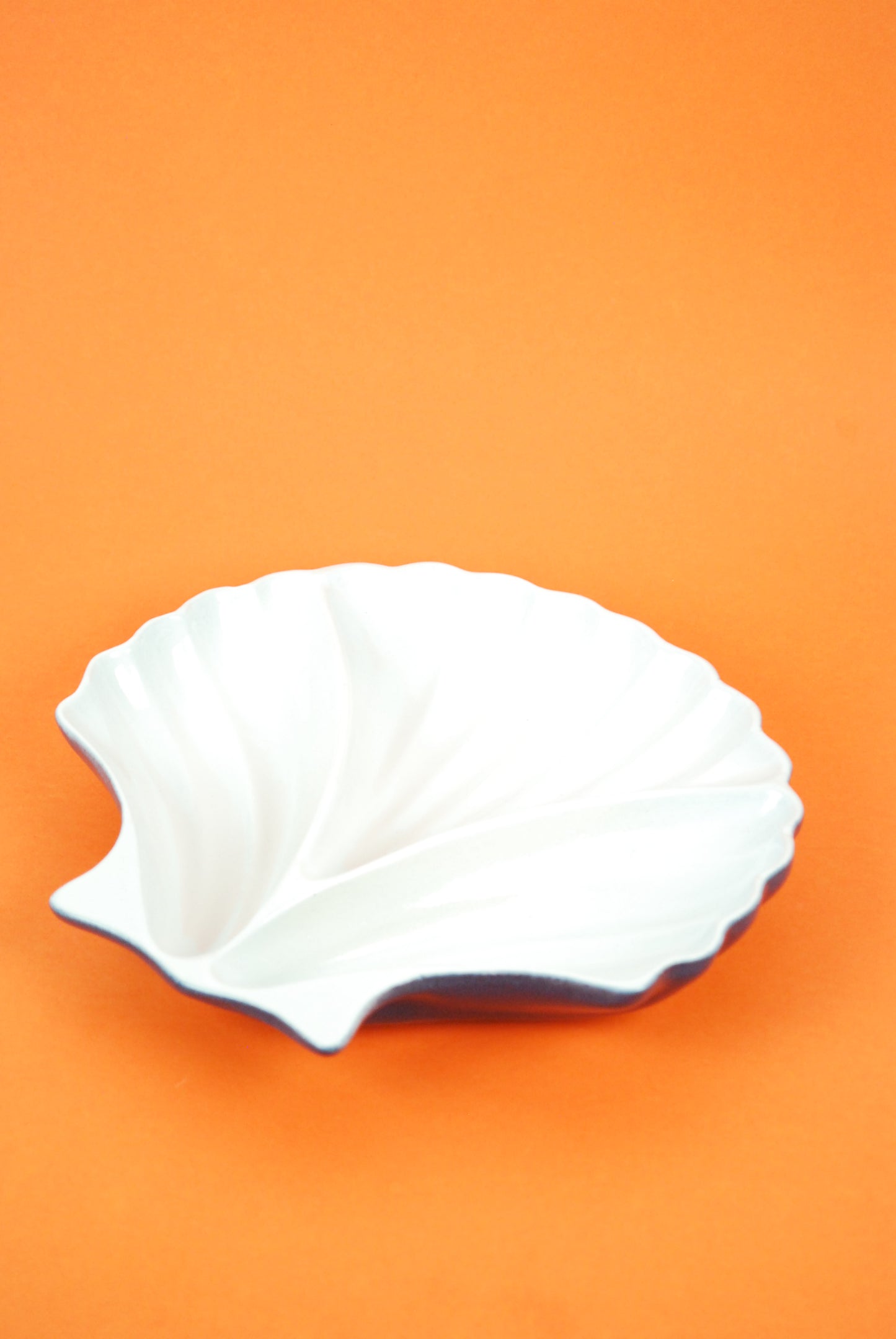 shell snack dish