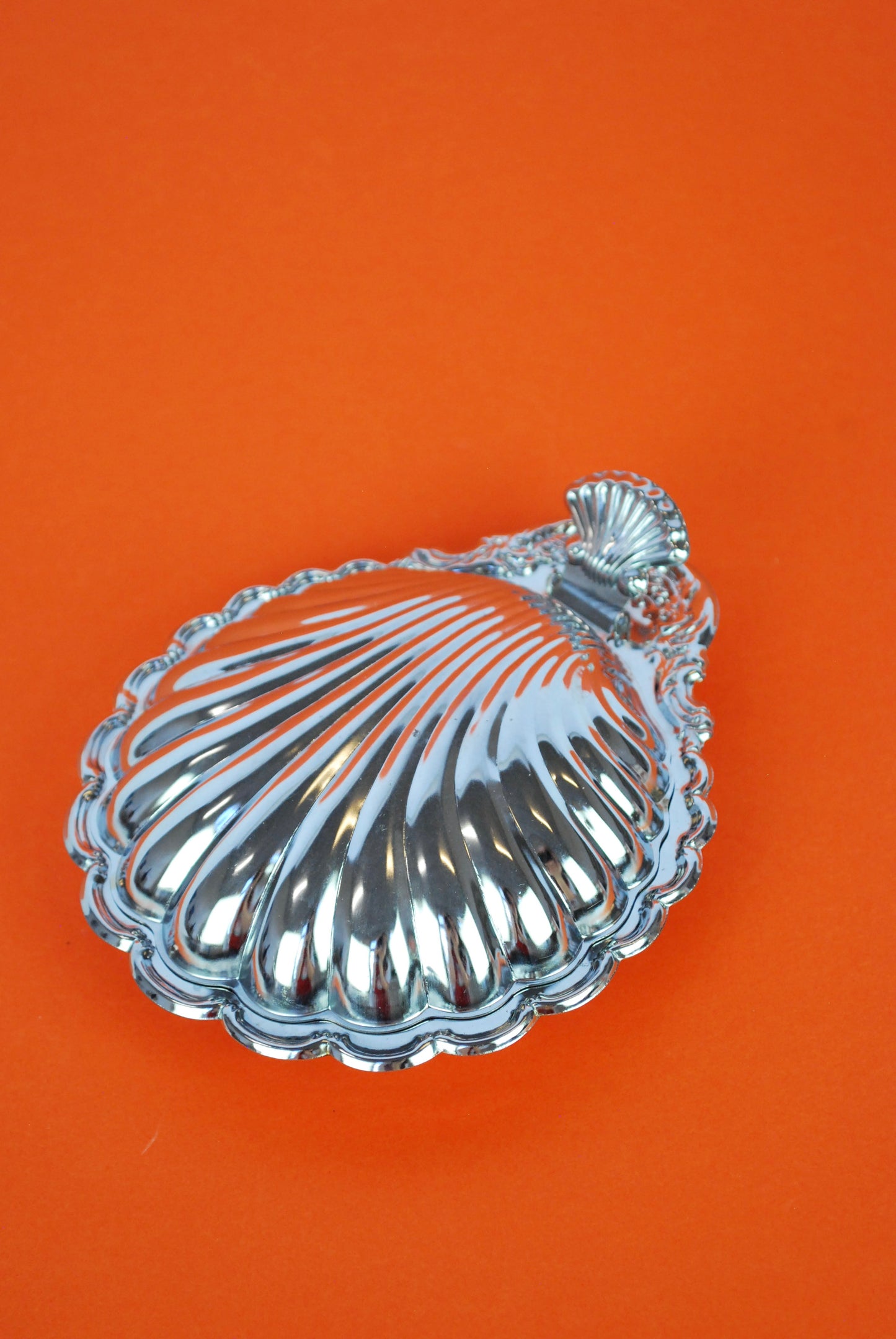 shell butter dish