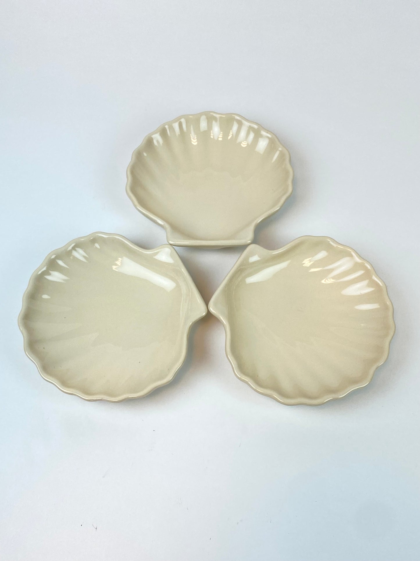 off white shell catchall