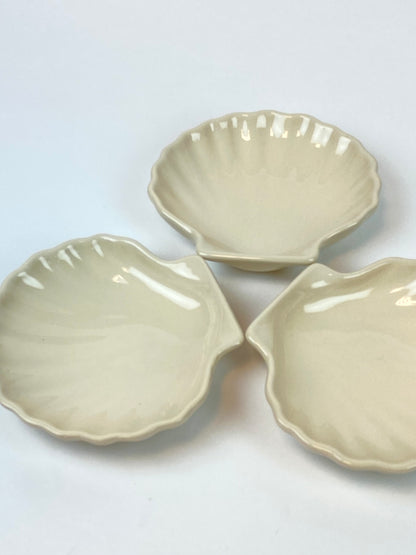 off white shell catchall