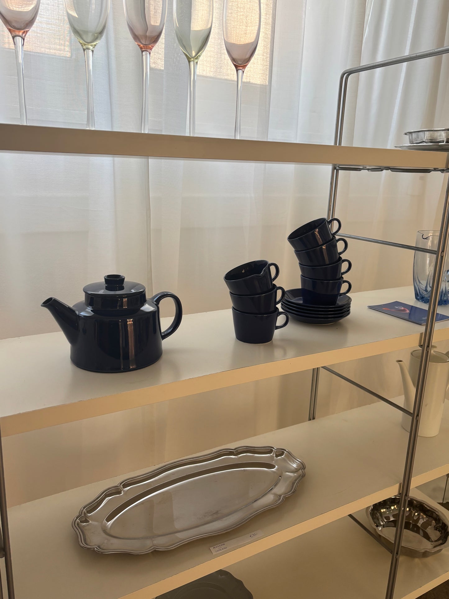 blue tea set