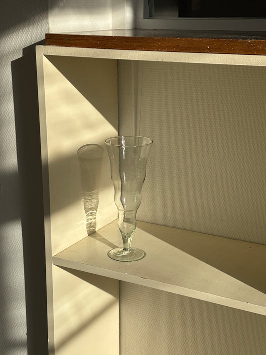 curvy vase