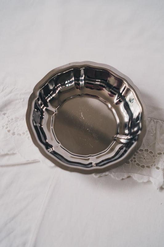 deep bowl