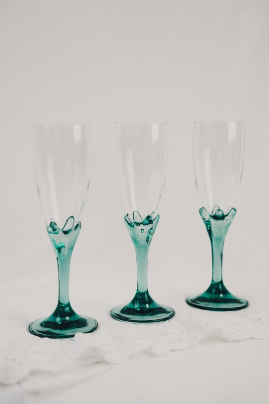 three flower flutes