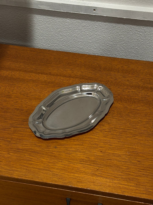 oval stainless steel dish