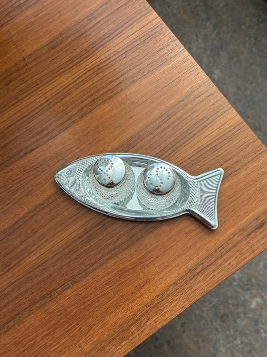 salt and pepper shakers