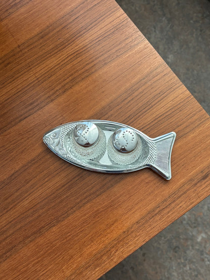 salt and pepper shakers