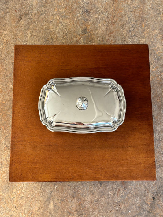 stainless steel dish with lid