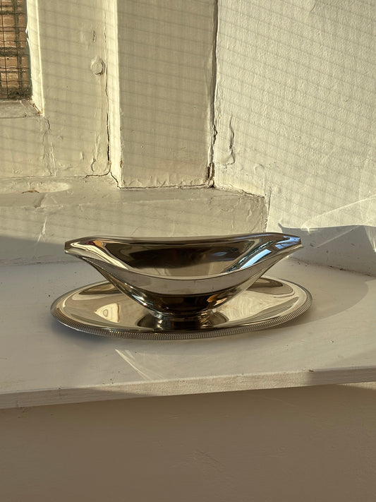 elegant gravy boat