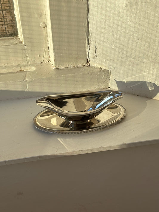 elegant gravy boat