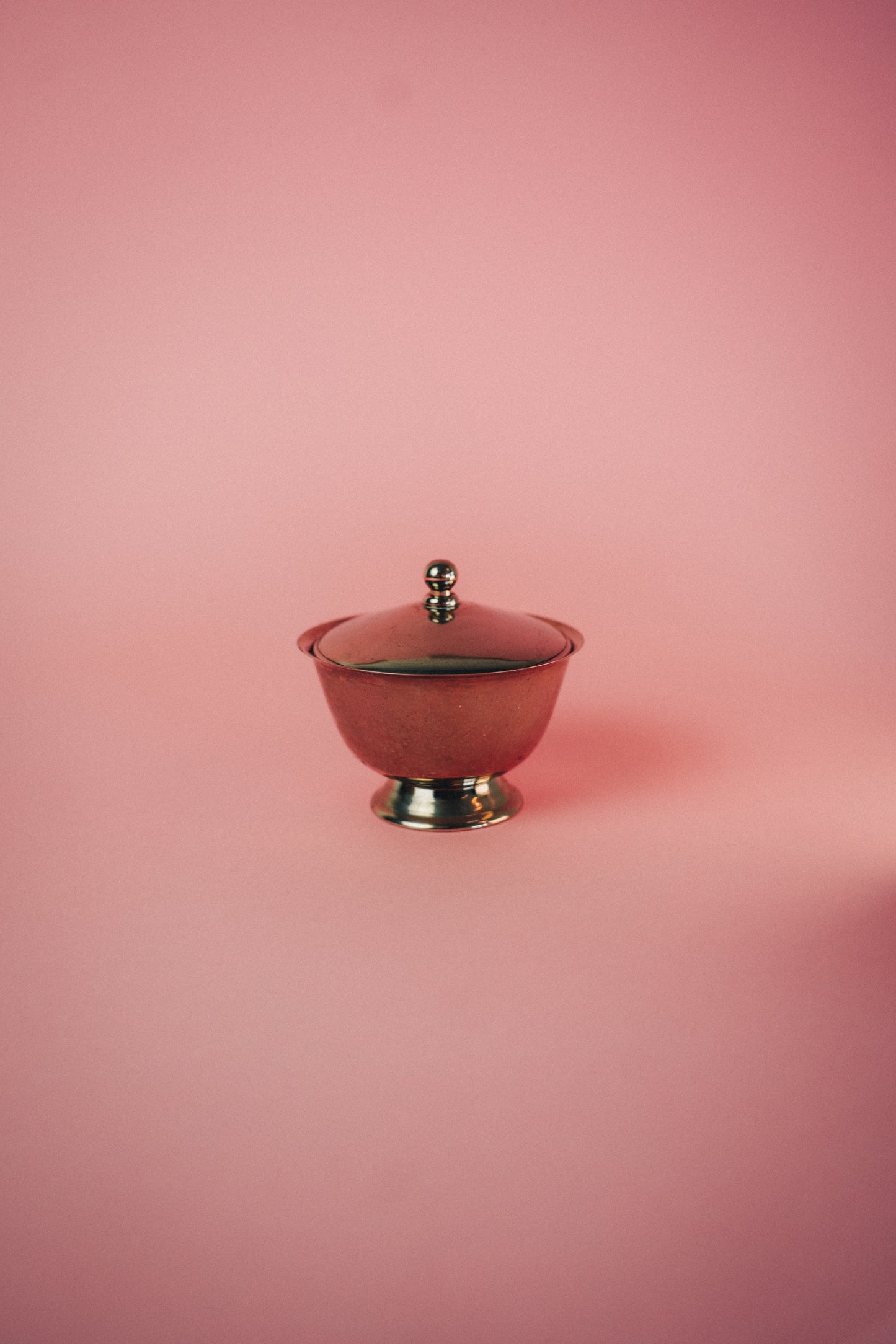 sugar pot