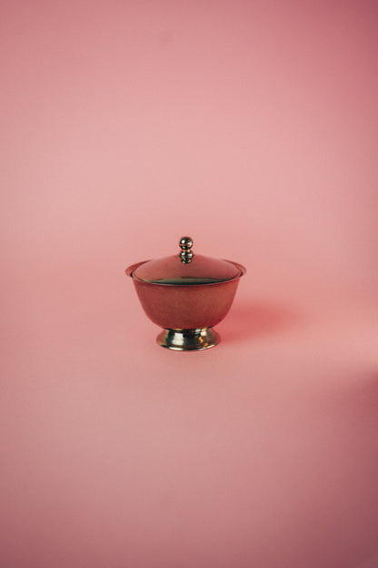 sugar pot