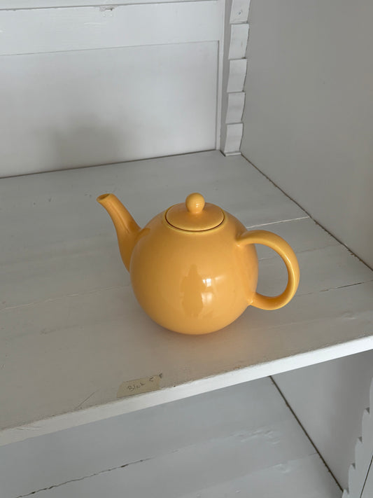 butter yellow teapot